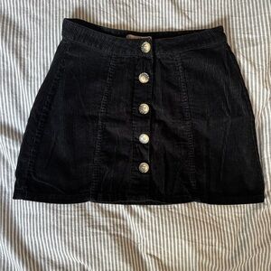 Denim&Co Black Corduroy Mini Skirt, size 8